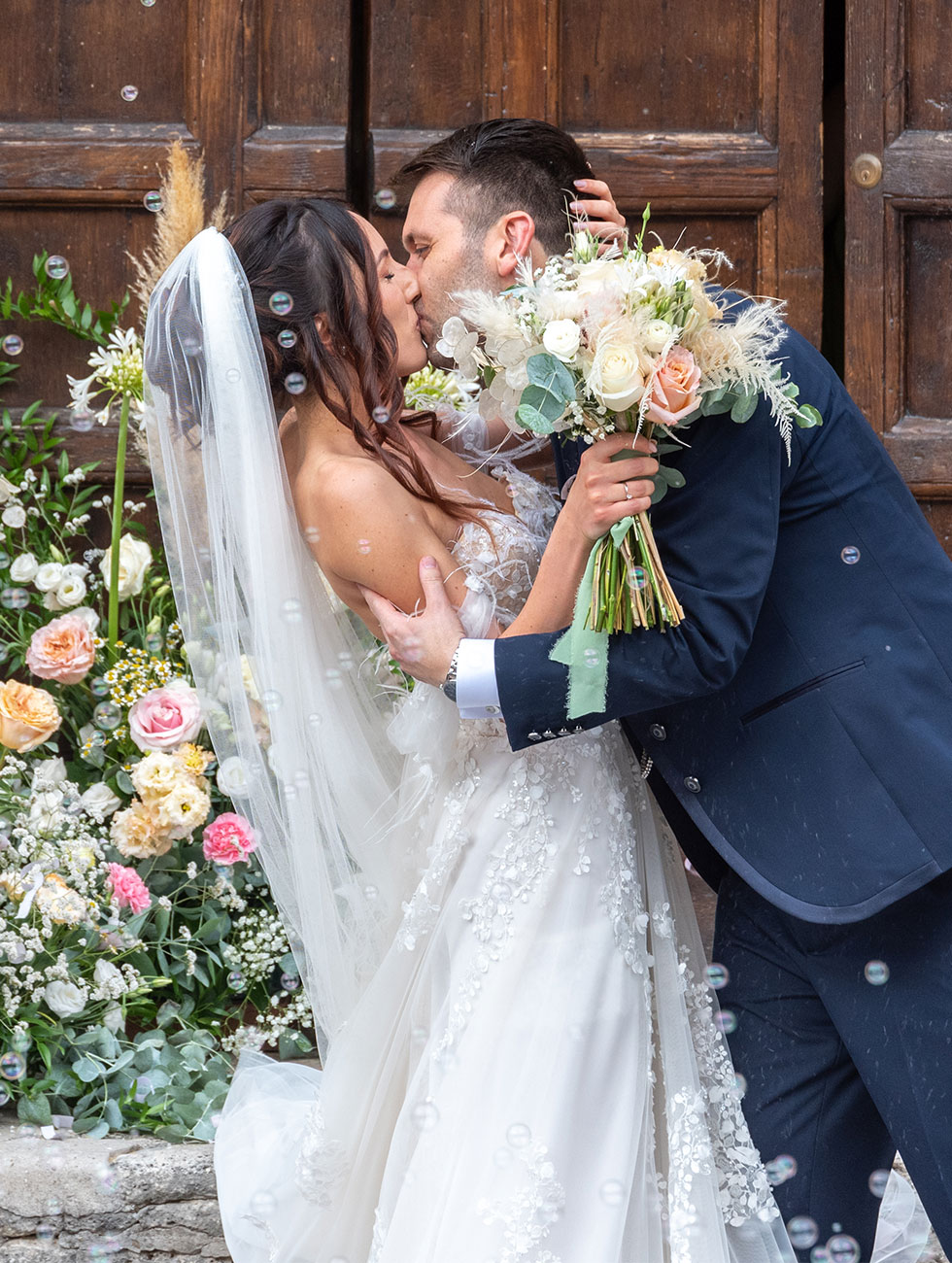 Colourful wedding flowers in Le Marche, Italy