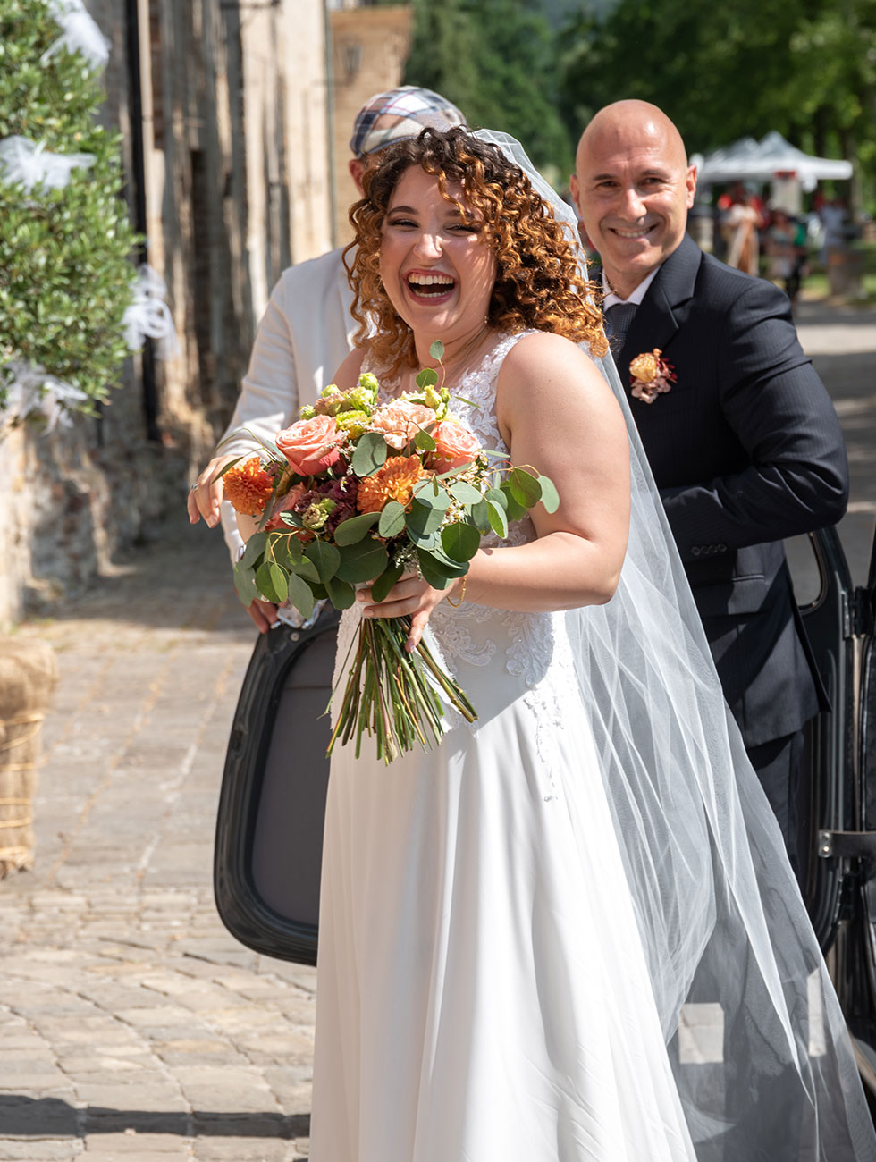 Colourful wedding flowers in Le Marche, Italy