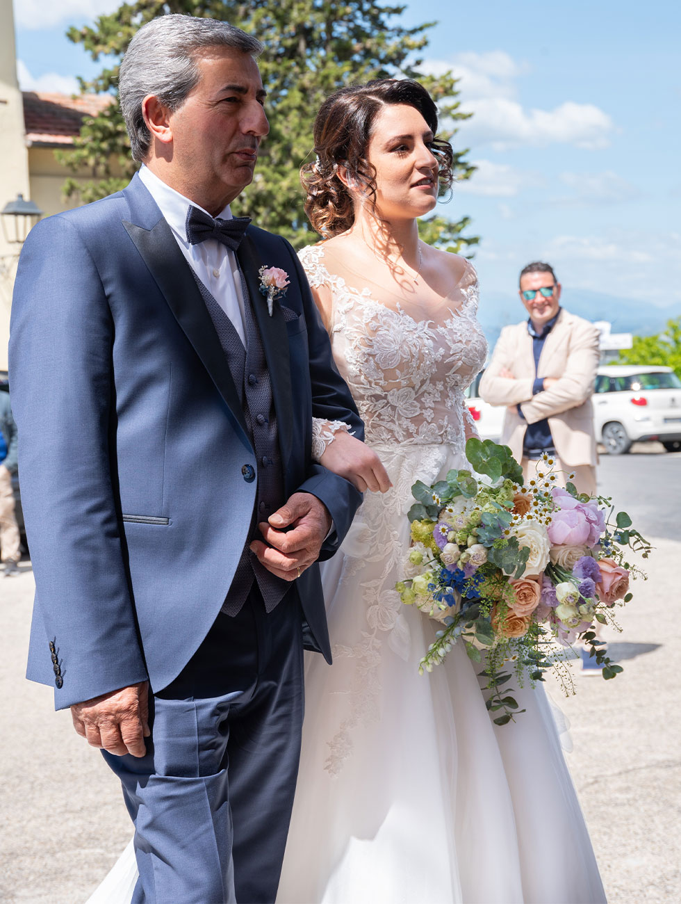 Colourful wedding flowers in Le Marche, Italy