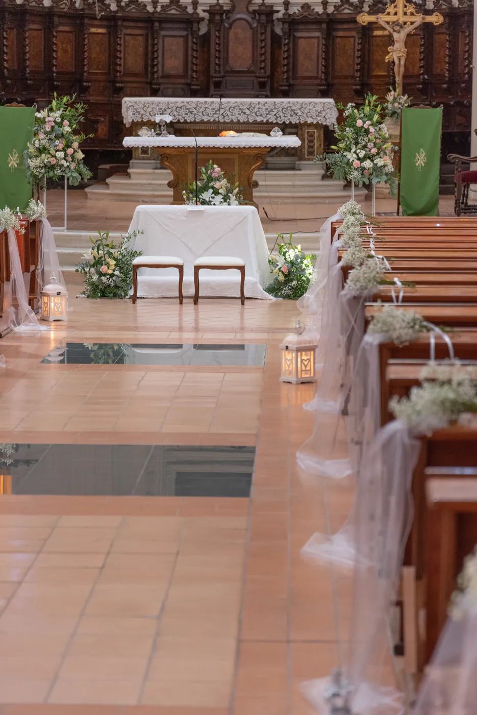Wedding floral design Wedding in the Marche Hills in Offida - photo 14