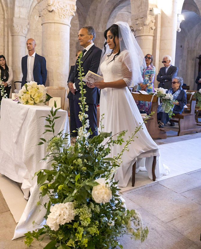 Classy Tale wedding flowers in Sirolo