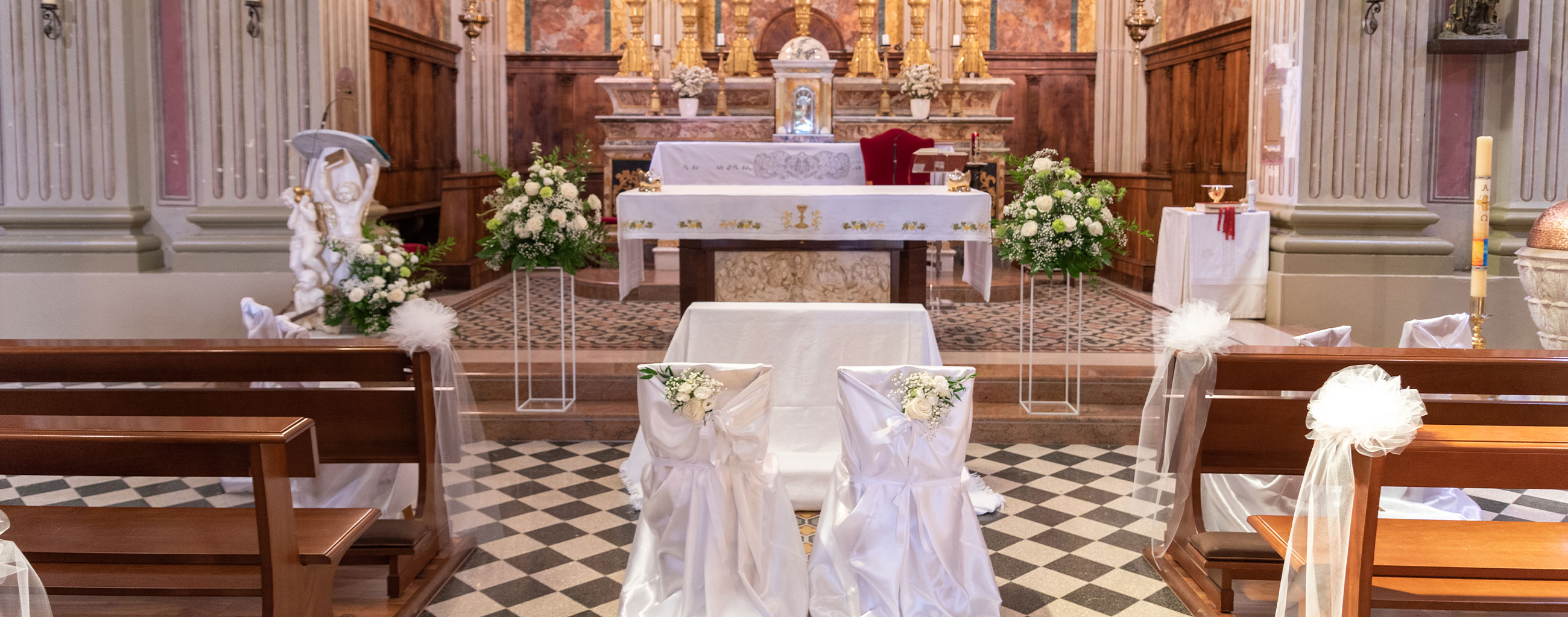 Historic church wedding in Le Marche in Le Marche and Central Italy