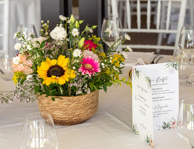Couple review image for a wedding styled by Pomodori & Tulipani - Ambra Simonetti Flower Artist
