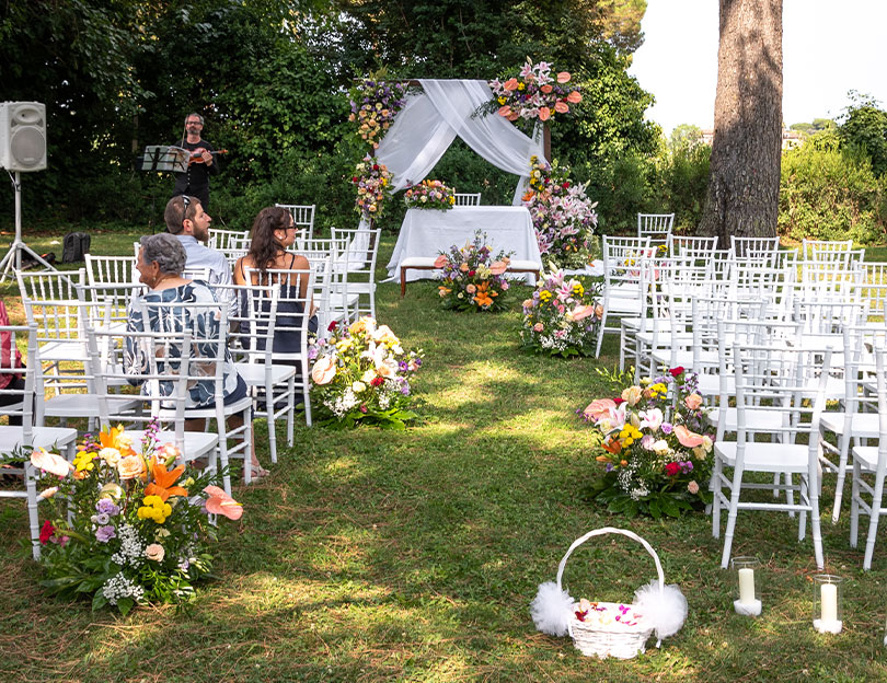 Couple review image for a wedding styled by Pomodori & Tulipani - Ambra Simonetti Flower Artist